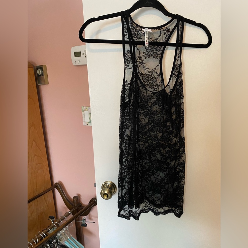 Women’s Stretch Lace Tank Top